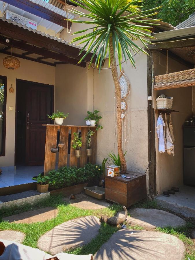 Jimador'S Homestay Gili Trawangan Esterno foto